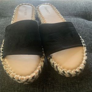 Old Navy Black Sandals Size 9